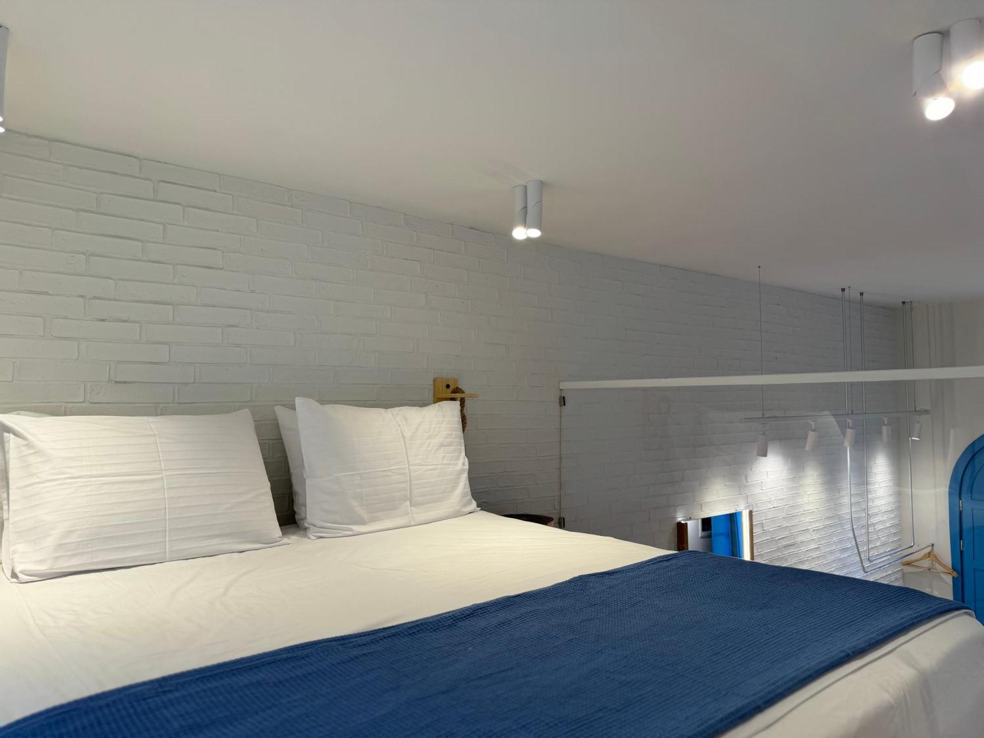 Elpis Guest House ฮีมาเรอ ภายนอก รูปภาพ