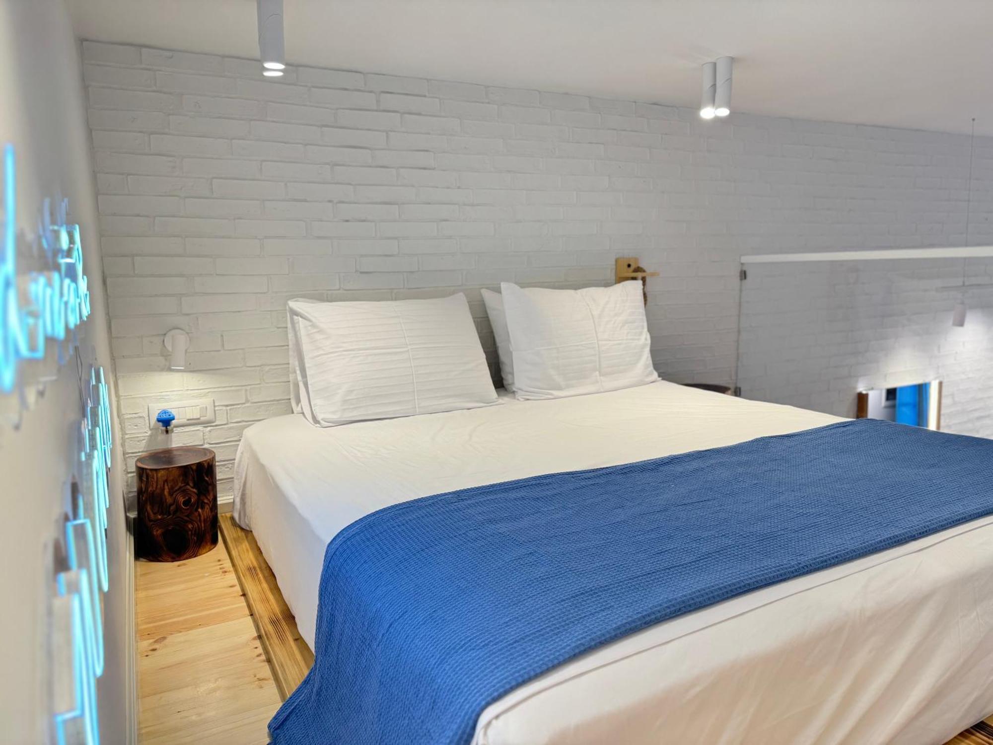 Elpis Guest House ฮีมาเรอ ภายนอก รูปภาพ
